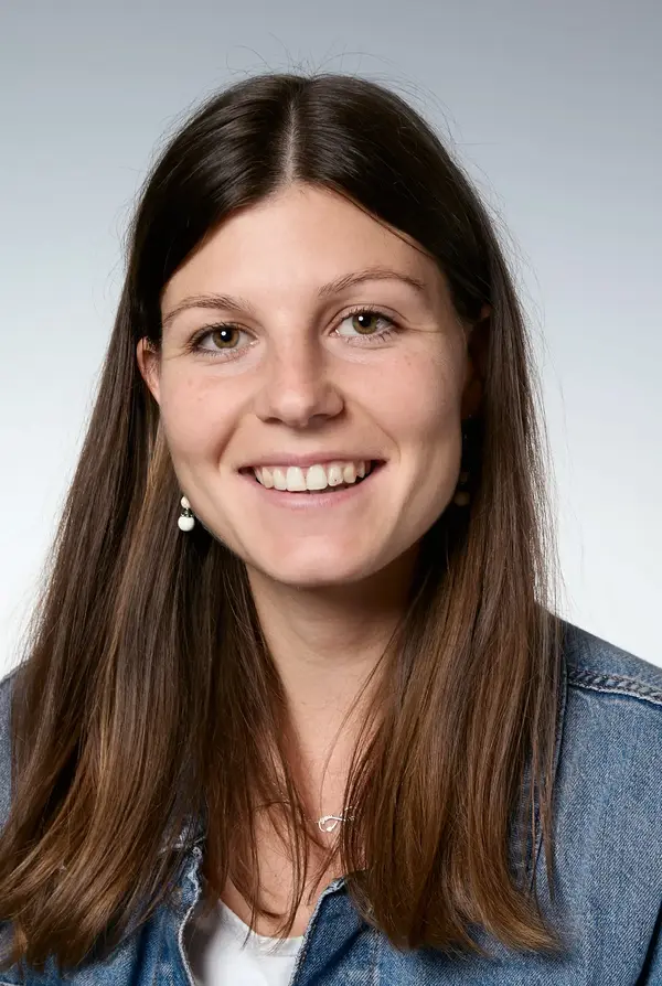 Portraitfoto von Lehrerin der HTL Imst